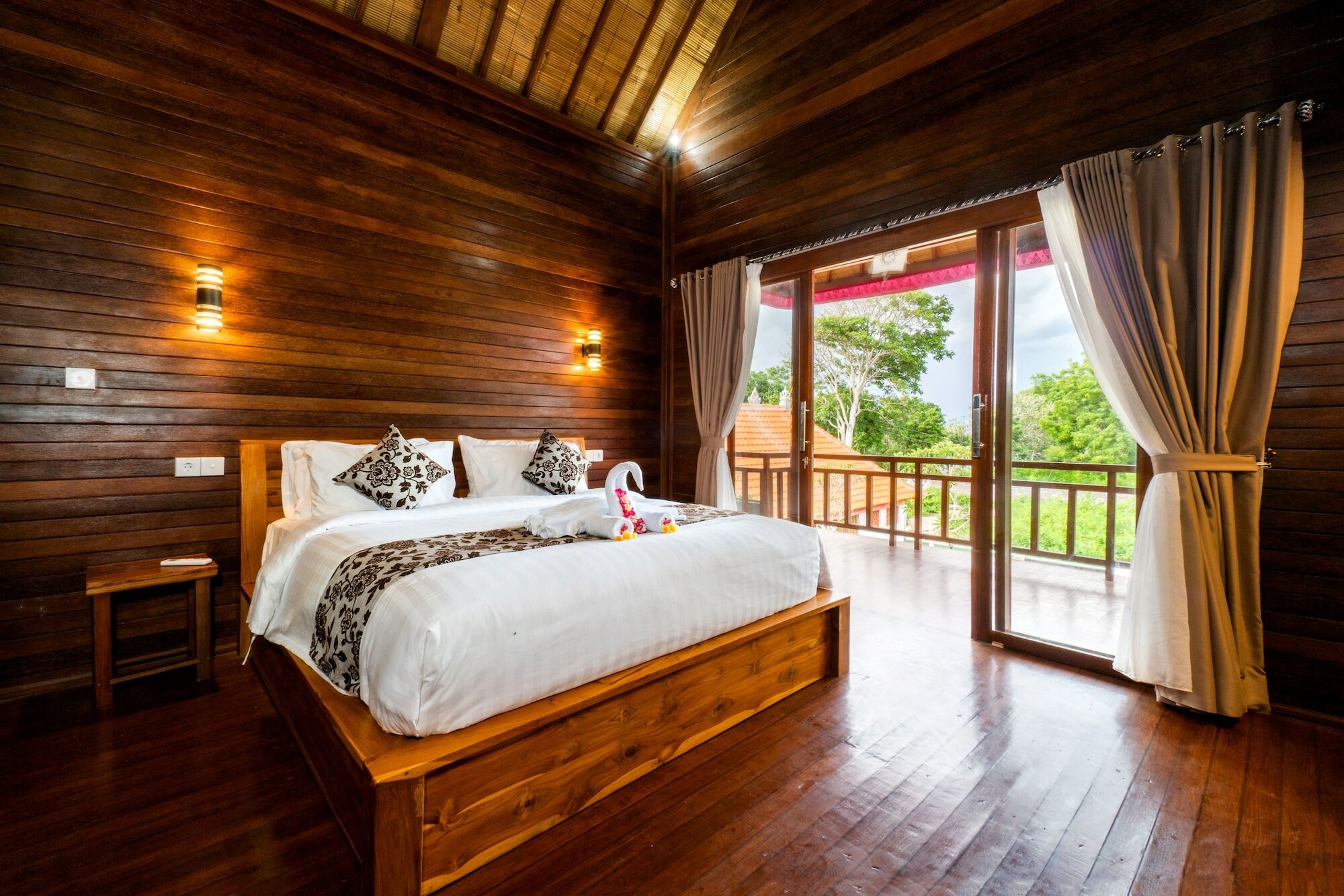 Lembongan Cempaka Villa & Restaurant นูซาเลมโบงัน ภายนอก รูปภาพ